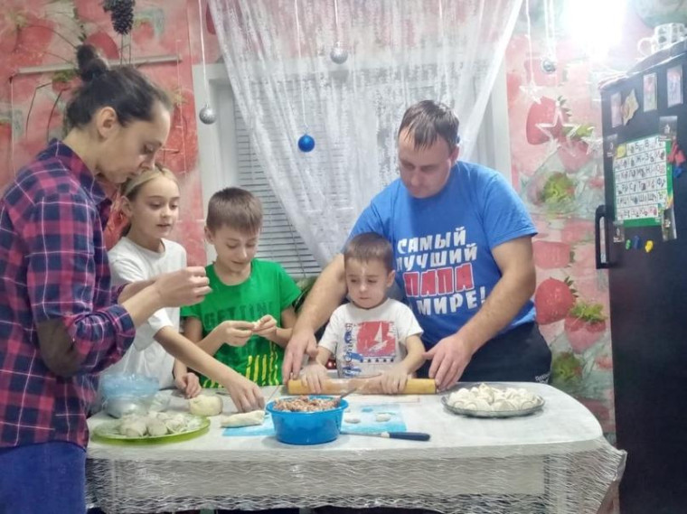 Семья Морозовых принимает участие в проекте Всей семьёй.